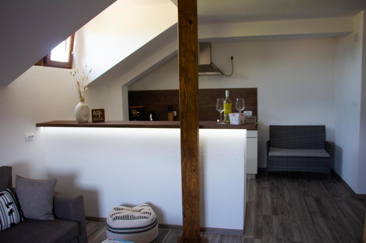 Timeless Appartement Gospić Buitenkant foto